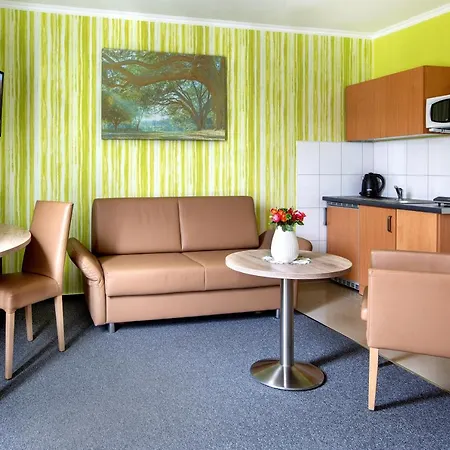 Appart Hotel Rossdorf アパートホテル Roßdorf