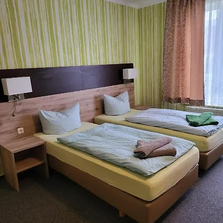 Appart Hotel Rossdorf 罗斯多夫