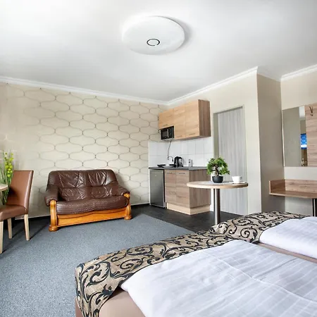 Appart Hotel Rossdorf 3*